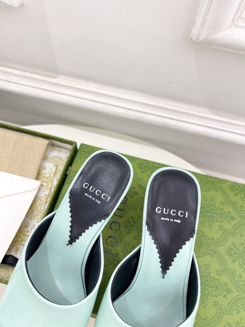 Gucci Flat Shoes